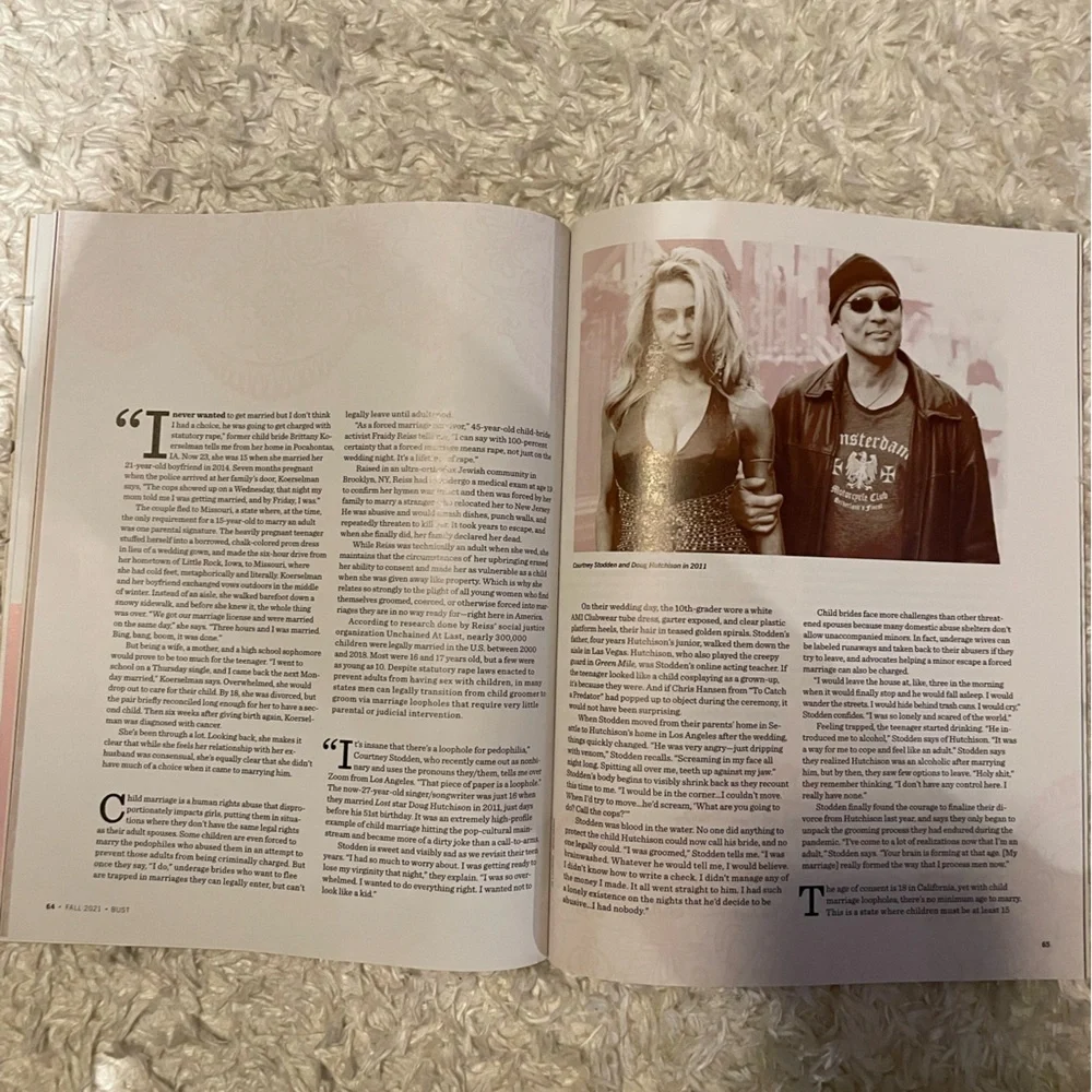 Bust Magazine 2021 St. Vincent Carrie Brownstein Leslie Jordan Courtney Stodden - Picture 14 of 15